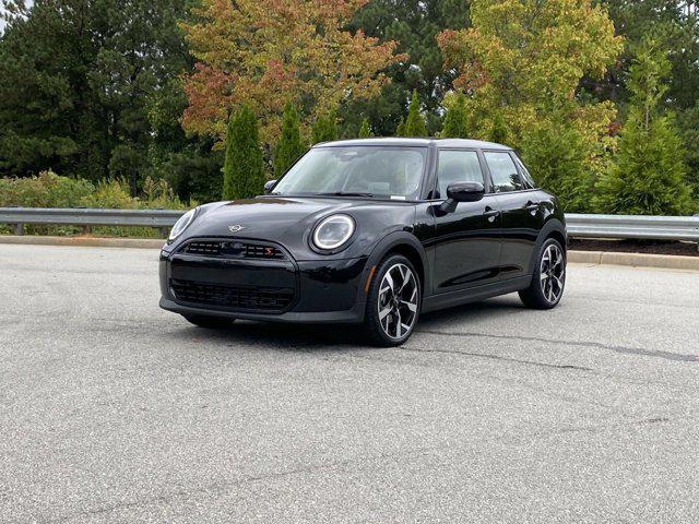 new 2025 MINI Hardtop car, priced at $38,295