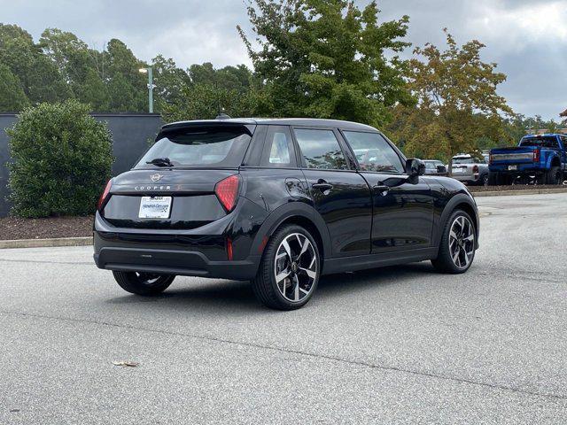 new 2025 MINI Hardtop car, priced at $38,295