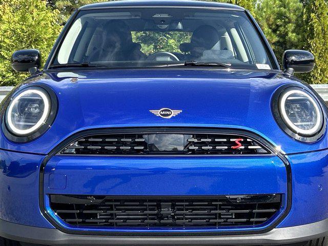 new 2025 MINI Hardtop car, priced at $36,495