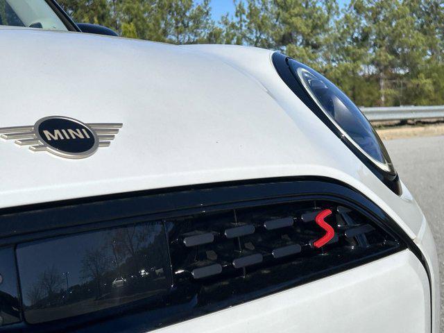 new 2025 MINI Hardtop car, priced at $37,380