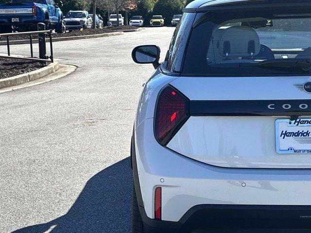 new 2025 MINI Hardtop car, priced at $37,380