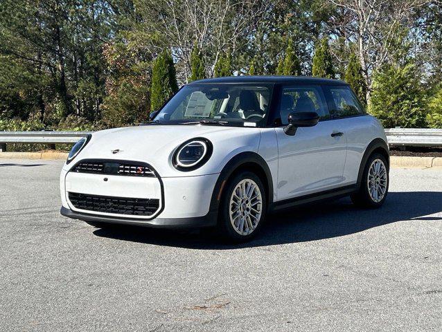 new 2025 MINI Hardtop car, priced at $37,380