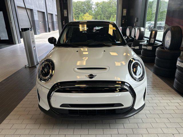 used 2024 MINI Hardtop car, priced at $29,988