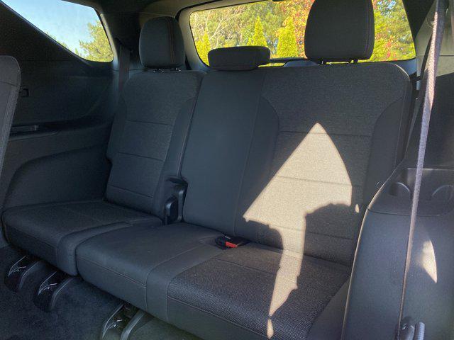 used 2024 Chevrolet Traverse car, priced at $47,988