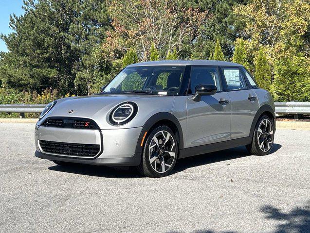 new 2025 MINI Hardtop car, priced at $37,445