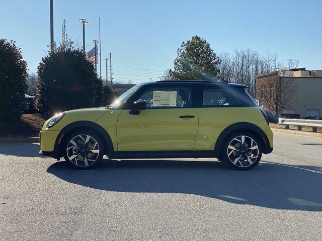 new 2025 MINI Hardtop car, priced at $34,895