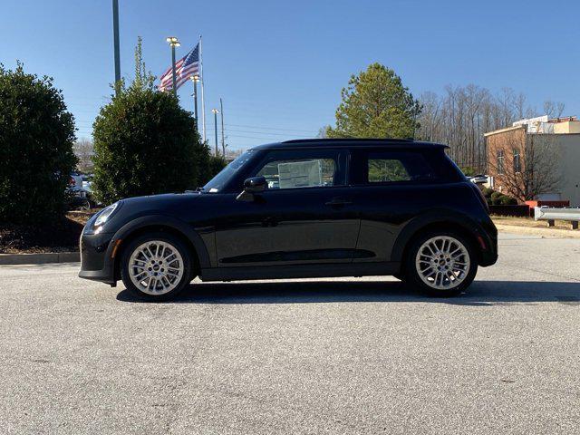 new 2025 MINI Hardtop car, priced at $35,295