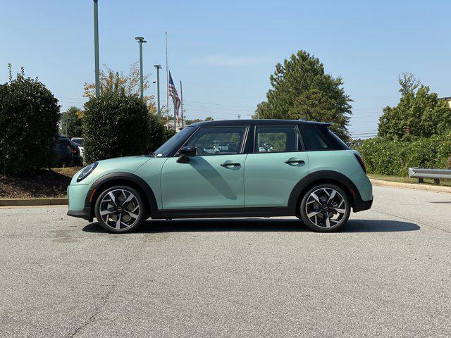 new 2026 MINI Hardtop car, priced at $39,825