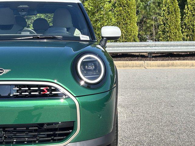 new 2025 MINI Hardtop car, priced at $37,995