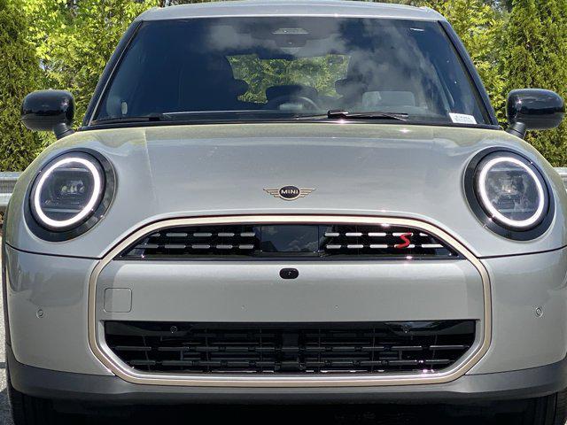 new 2025 MINI Hardtop car, priced at $39,810