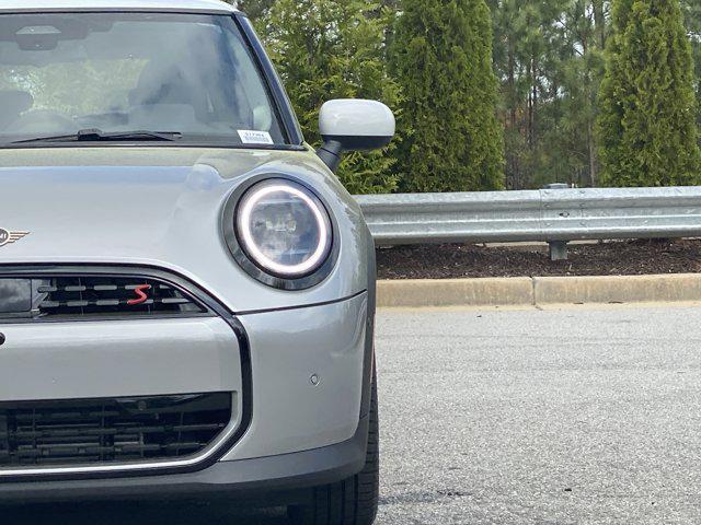new 2025 MINI Hardtop car, priced at $37,810