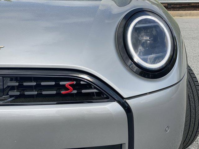 new 2025 MINI Hardtop car, priced at $37,810