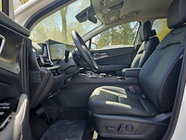 new 2025 Kia Sportage Hybrid car, priced at $34,905