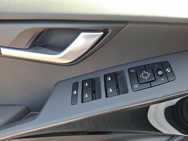 new 2025 Kia Niro car, priced at $34,035