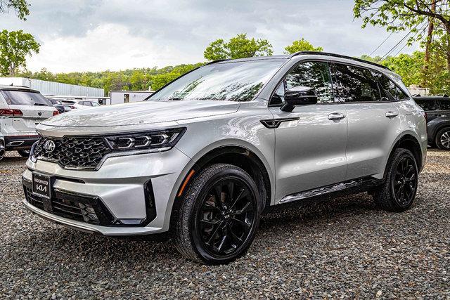 used 2021 Kia Sorento car, priced at $27,798