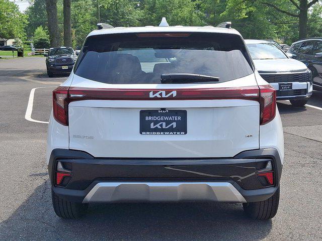 new 2025 Kia Seltos car, priced at $28,805