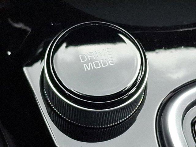 new 2025 Kia Seltos car, priced at $30,185