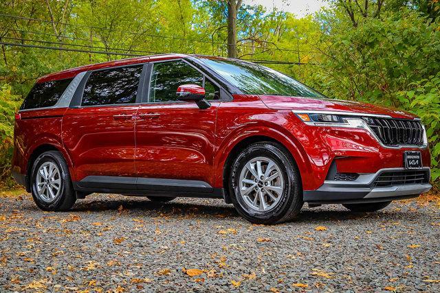 used 2023 Kia Carnival car, priced at $29,700