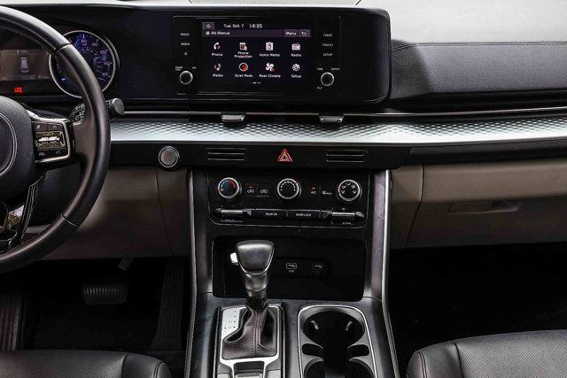 used 2023 Kia Carnival car, priced at $29,700
