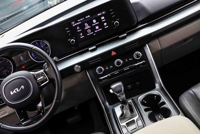 used 2023 Kia Carnival car, priced at $29,700