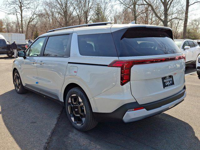 new 2025 Kia Carnival car, priced at $42,735