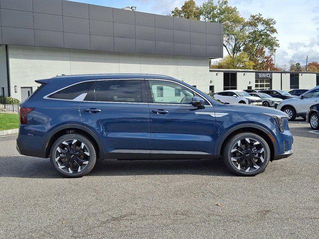 new 2025 Kia Sorento car, priced at $40,575