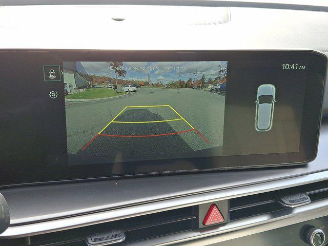 new 2025 Kia Sorento car, priced at $40,575