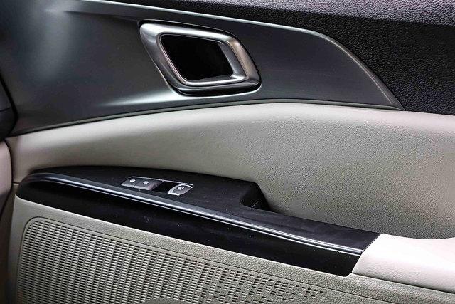 used 2023 Kia Carnival car, priced at $27,495