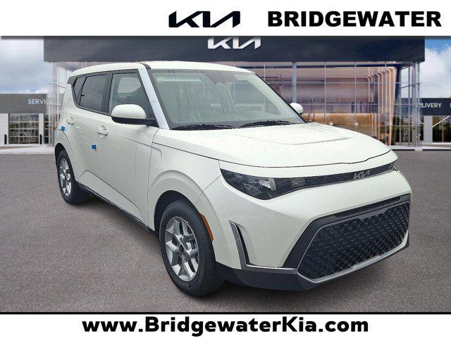 new 2025 Kia Soul car, priced at $23,255
