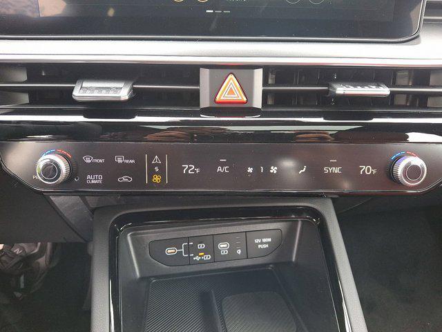 new 2025 Kia K5 car, priced at $32,540