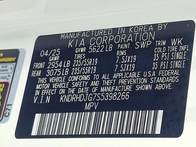 new 2025 Kia Sorento Hybrid car, priced at $42,975