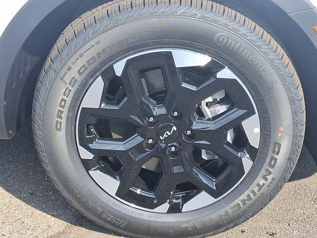 new 2025 Kia Sorento car, priced at $38,675