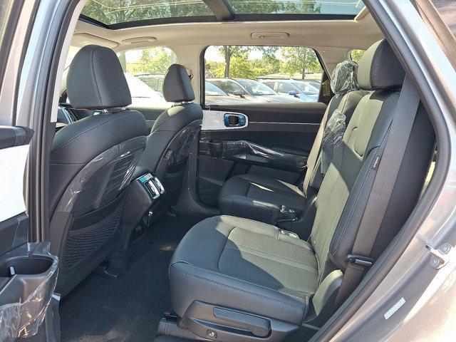 new 2025 Kia Sorento Plug-In Hybrid car, priced at $51,195