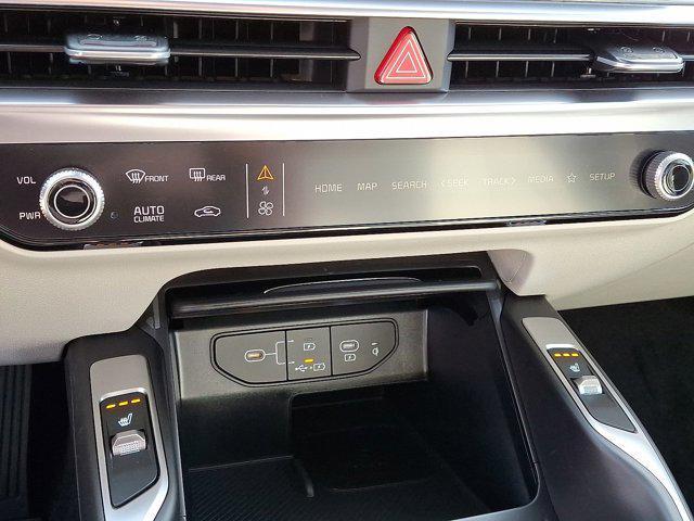 new 2025 Kia Sorento Plug-In Hybrid car, priced at $51,195