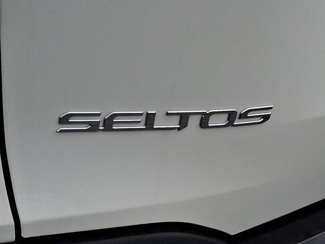 new 2025 Kia Seltos car, priced at $33,050