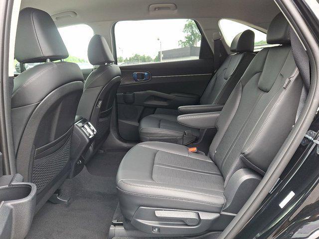 new 2025 Kia Sorento car, priced at $40,080
