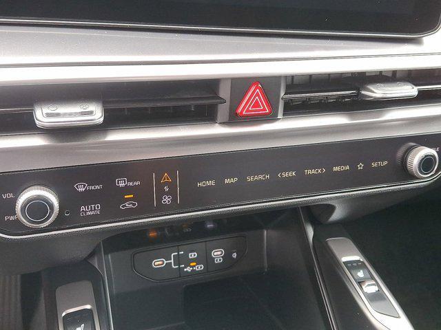new 2025 Kia Sorento car, priced at $40,080