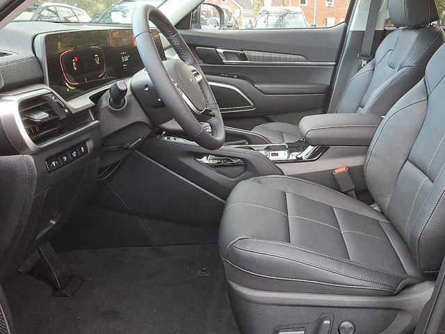 new 2025 Kia Telluride car, priced at $46,155