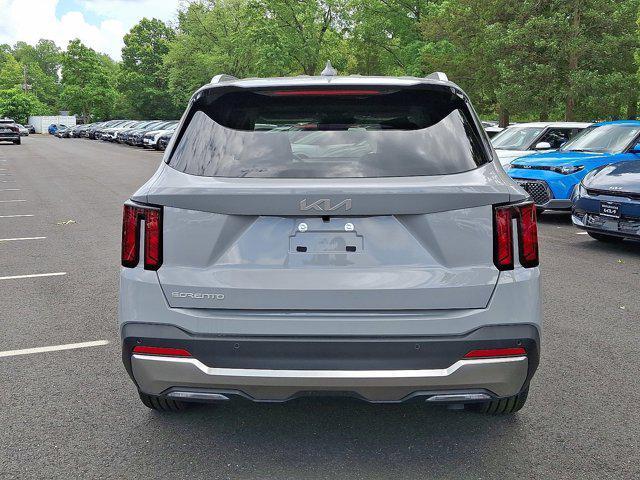 new 2025 Kia Sorento car, priced at $40,575