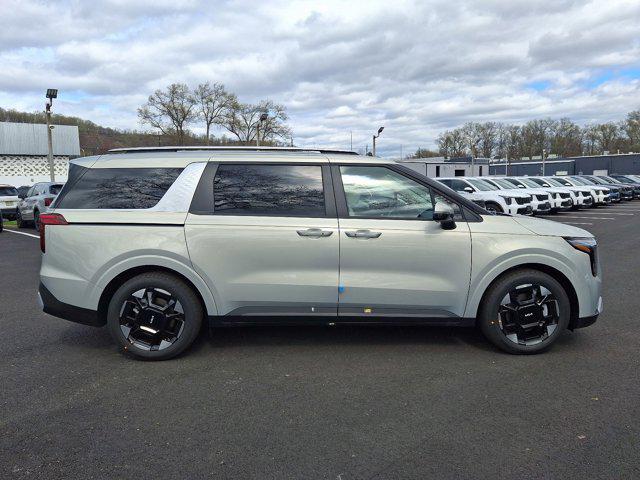new 2025 Kia Carnival car, priced at $42,735