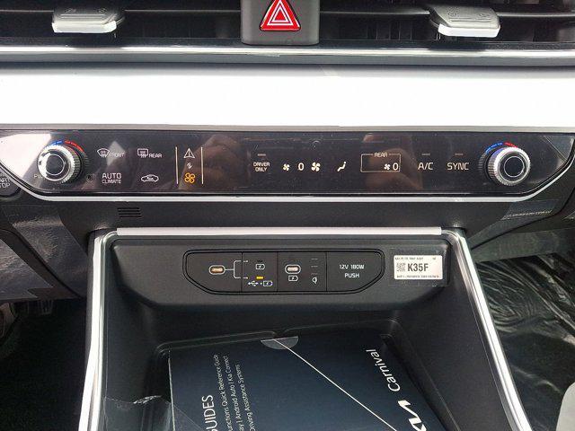 new 2025 Kia Carnival Hybrid car, priced at $55,095