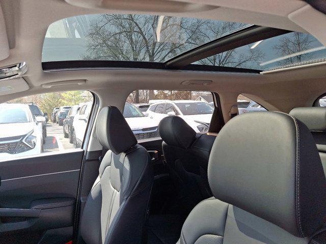 new 2025 Kia Sorento car, priced at $38,385