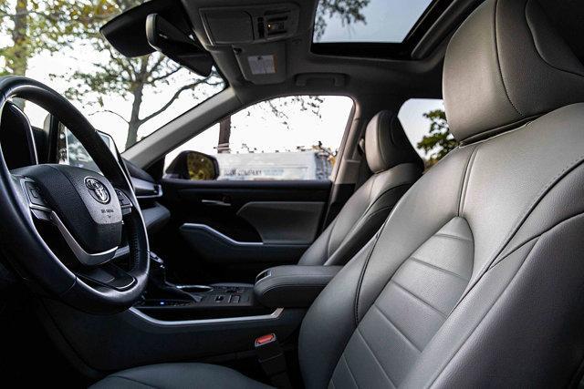 used 2023 Toyota Highlander car, priced at $38,790