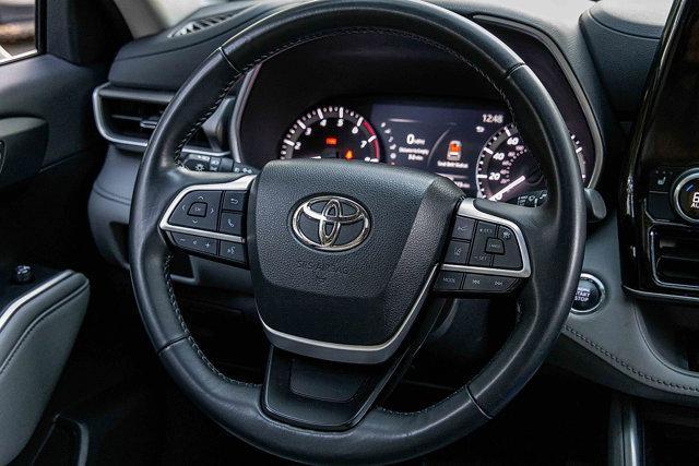 used 2023 Toyota Highlander car, priced at $38,790