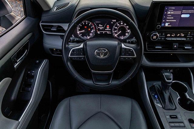 used 2023 Toyota Highlander car, priced at $38,790