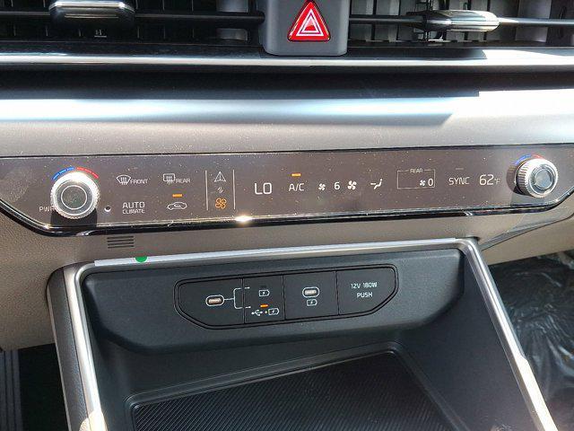 new 2025 Kia Carnival car, priced at $41,030