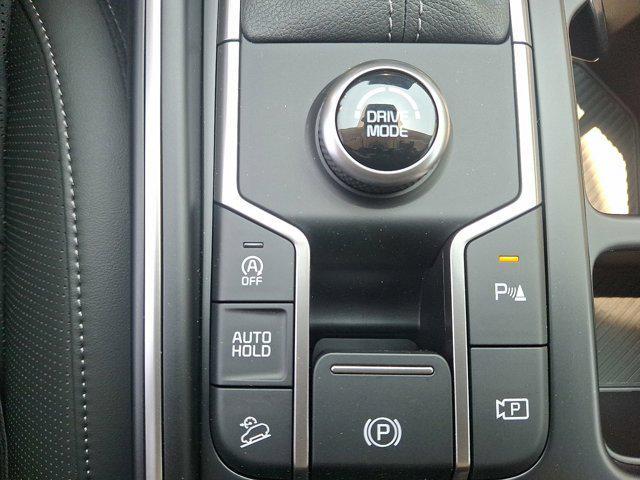 new 2025 Kia Sorento car, priced at $37,375