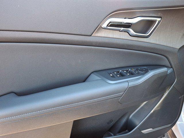 new 2026 Kia Sportage car, priced at $38,070