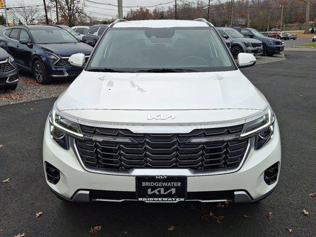 new 2025 Kia Seltos car, priced at $30,580