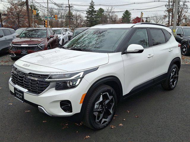 new 2025 Kia Seltos car, priced at $30,580